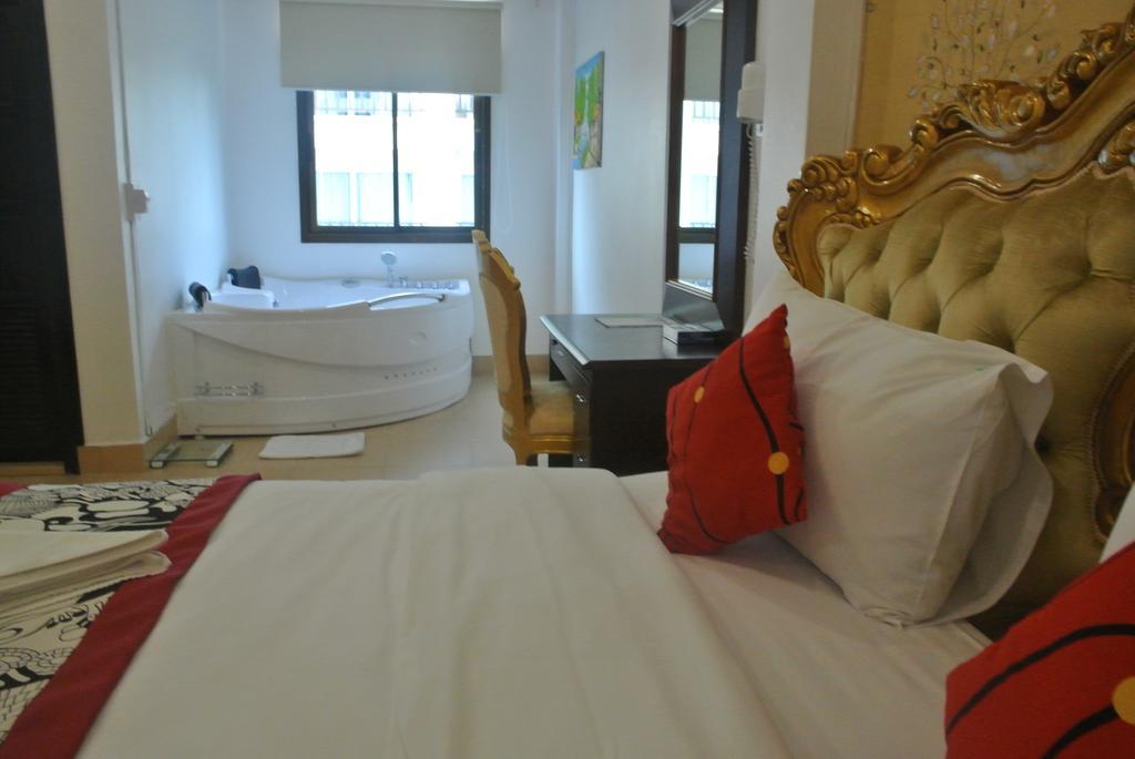 New Usouk Boutique Hotel Vientiane Exterior photo
