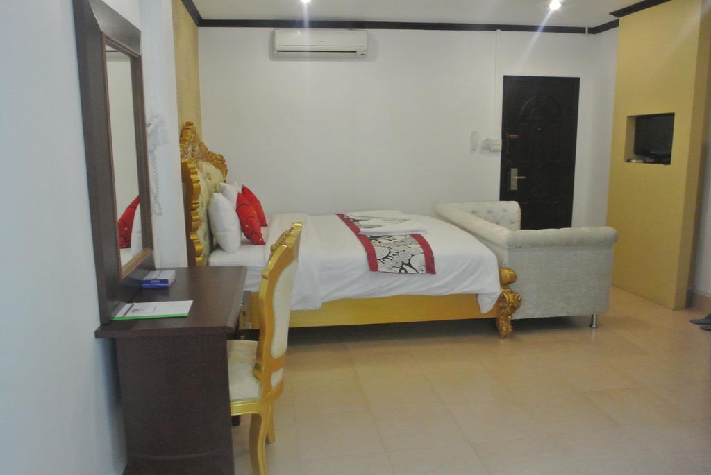 New Usouk Boutique Hotel Vientiane Exterior photo